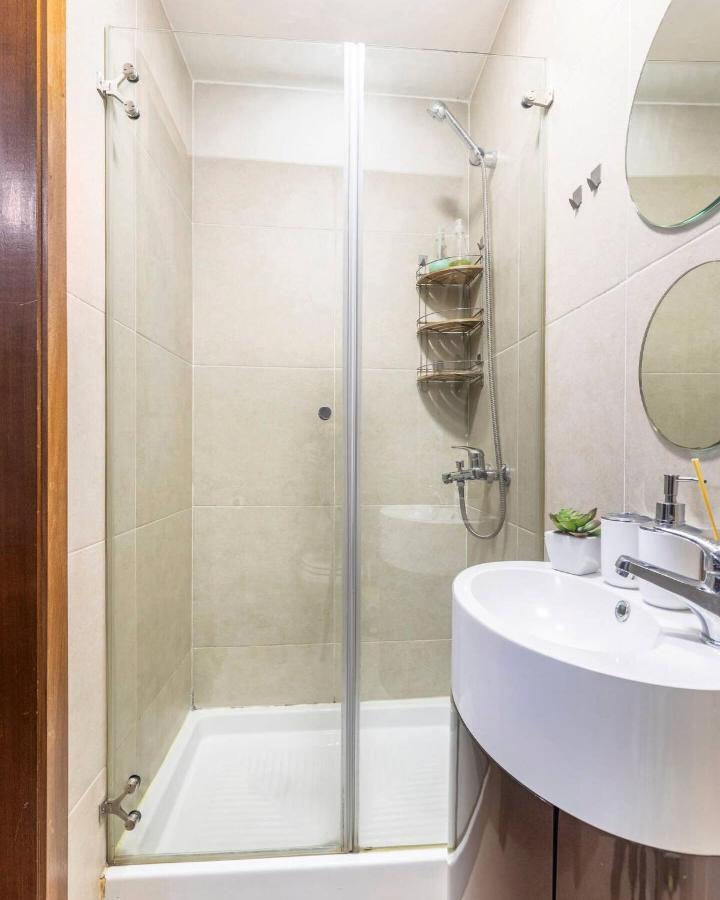 Modern Private Suite With Balcony & Bathroom - King And Queen Beds Vila Nova de Gaia Luaran gambar